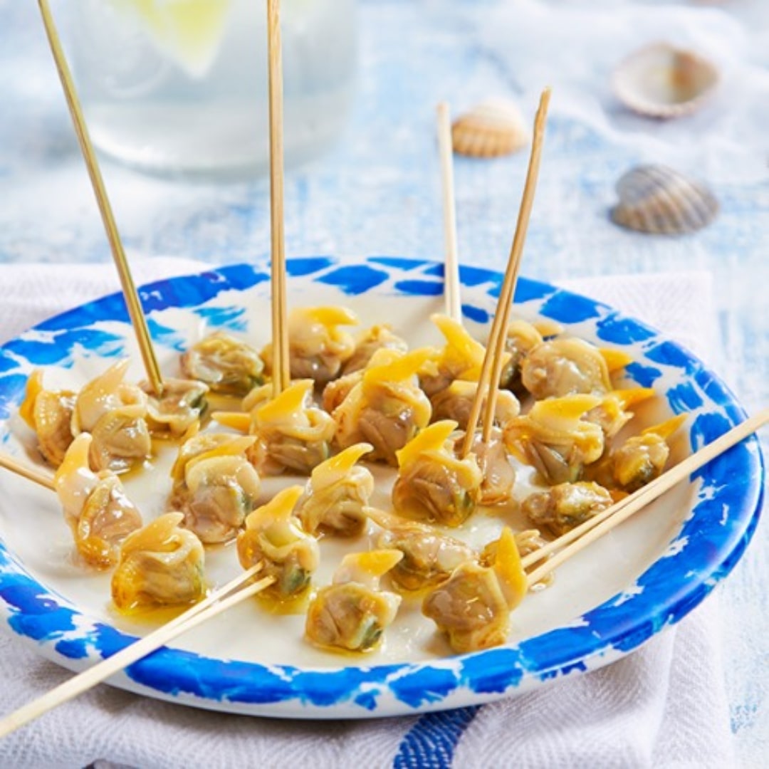 Cockles in Garlic Oil by Los Peperetes Los Peperetes